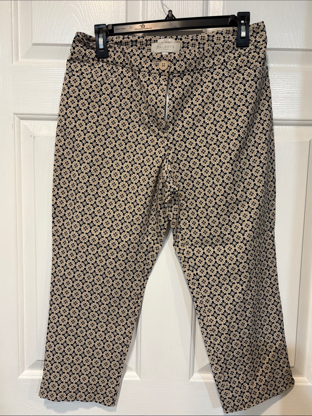 Talbots Beige and Navy Geometric Print Women’s Chinos Capri
